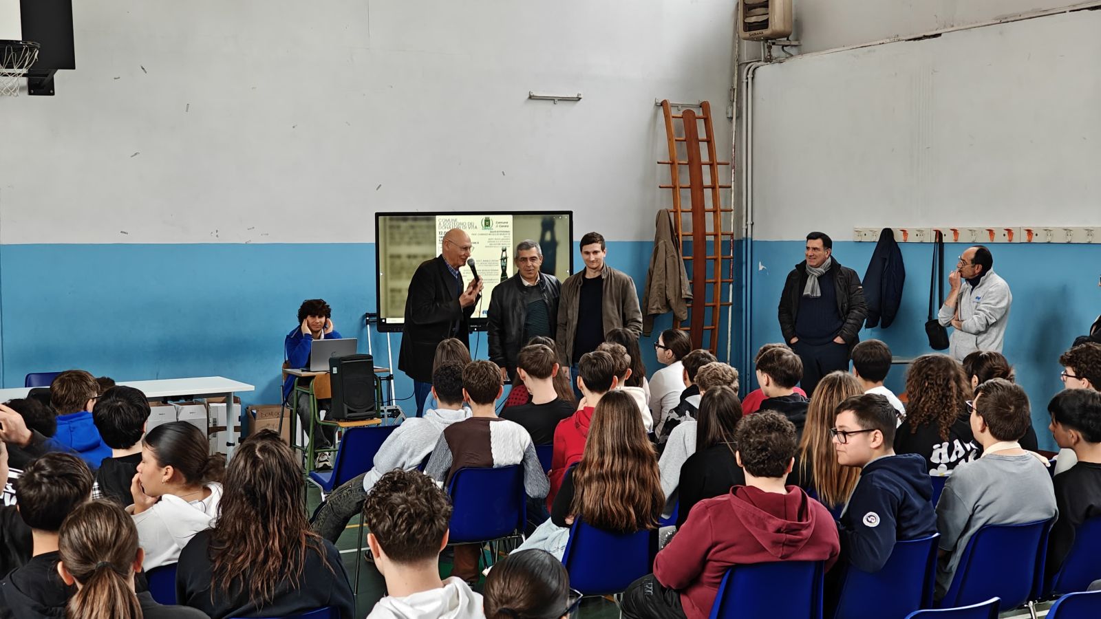 INCONTRI NELLE SCUOLE - I appuntamento